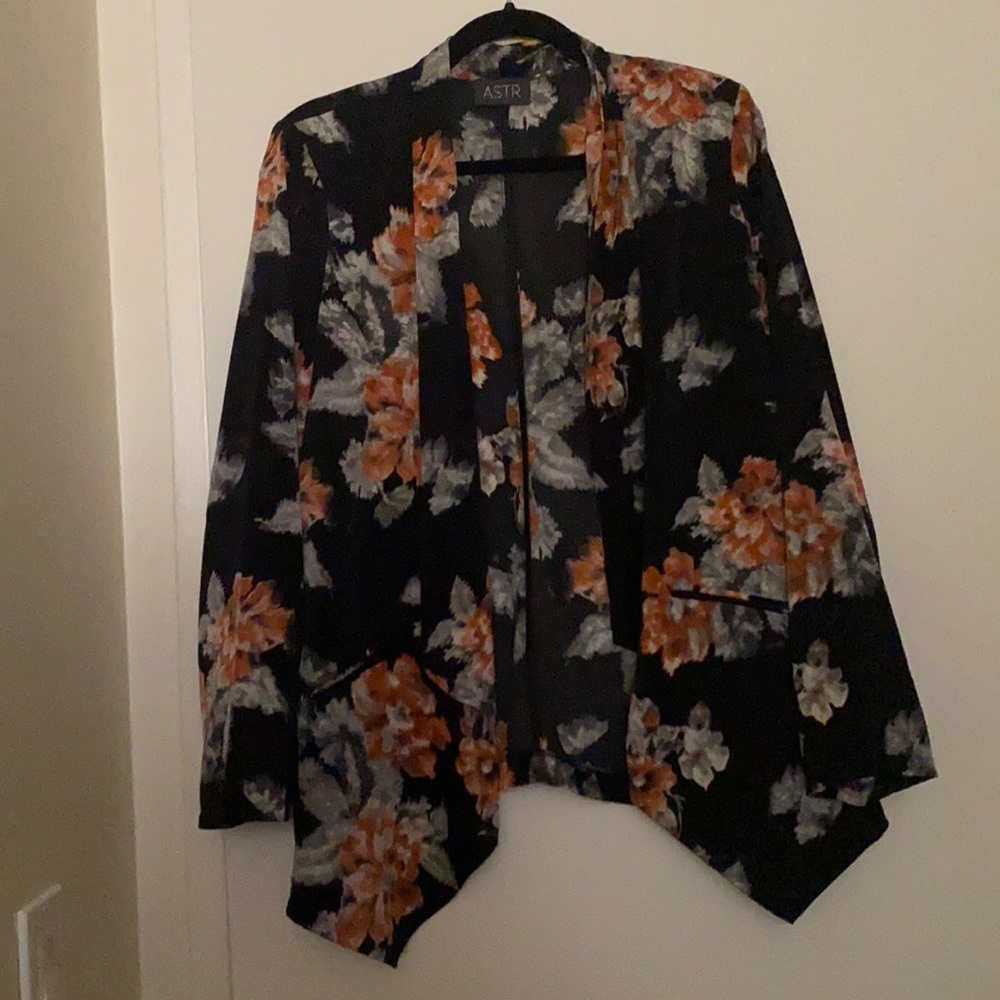 ASTR Blazer. Large.
